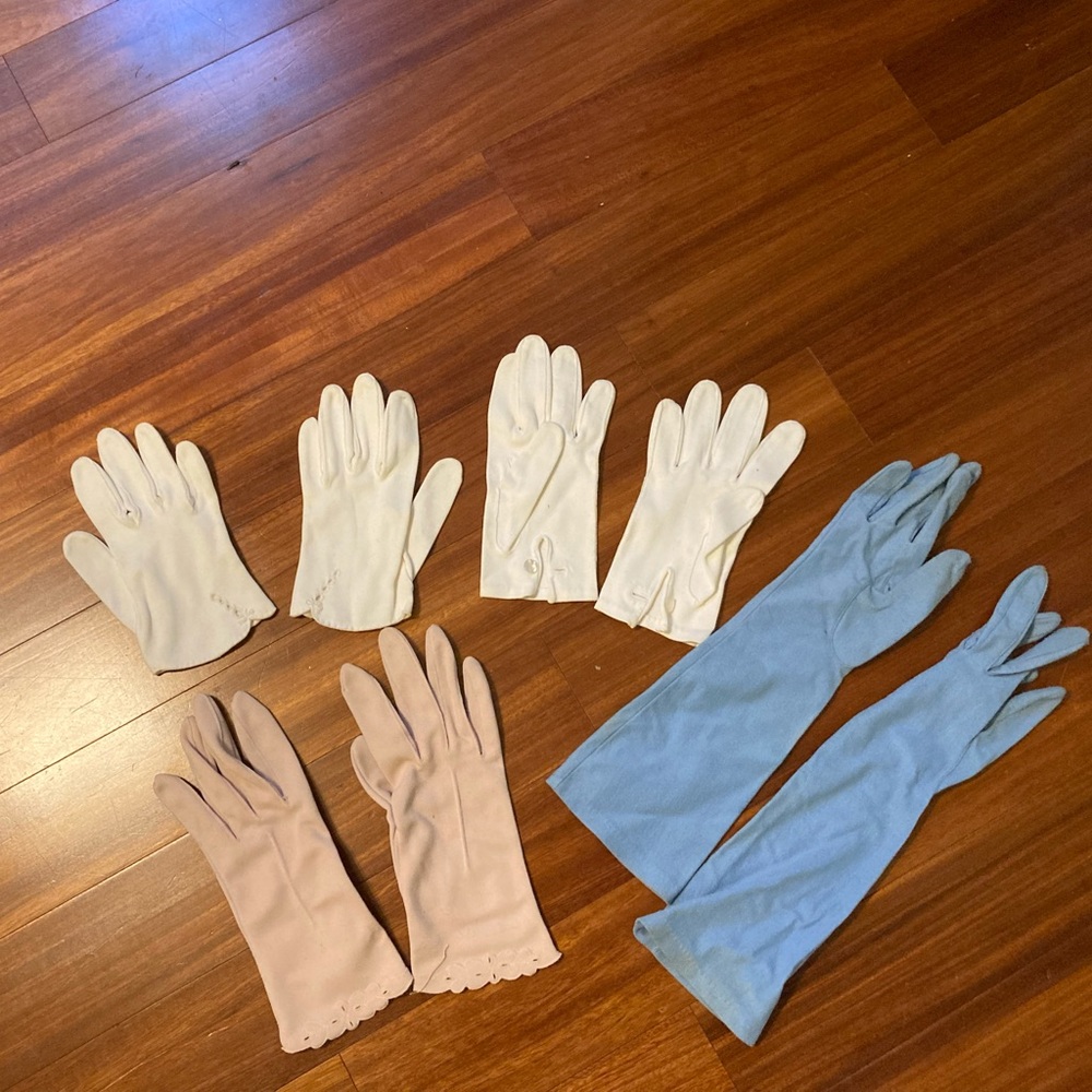 Vintage Lot of Women’s Gloves